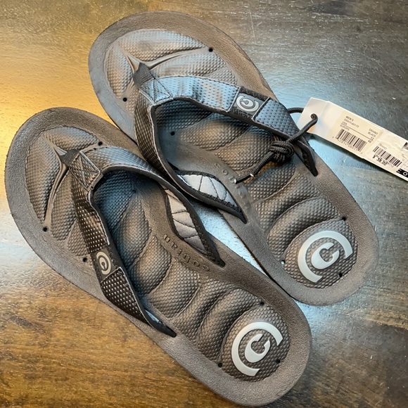 Cobian Draino flip flops - Picture 2 of 5